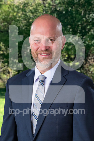 Headshot_Sample1