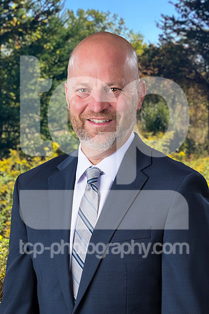 Headshot_Sample2