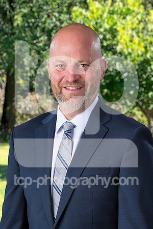 Headshot_Sample3