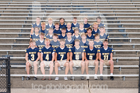 TCP_1484_2627DHSFballSrs_Serious_